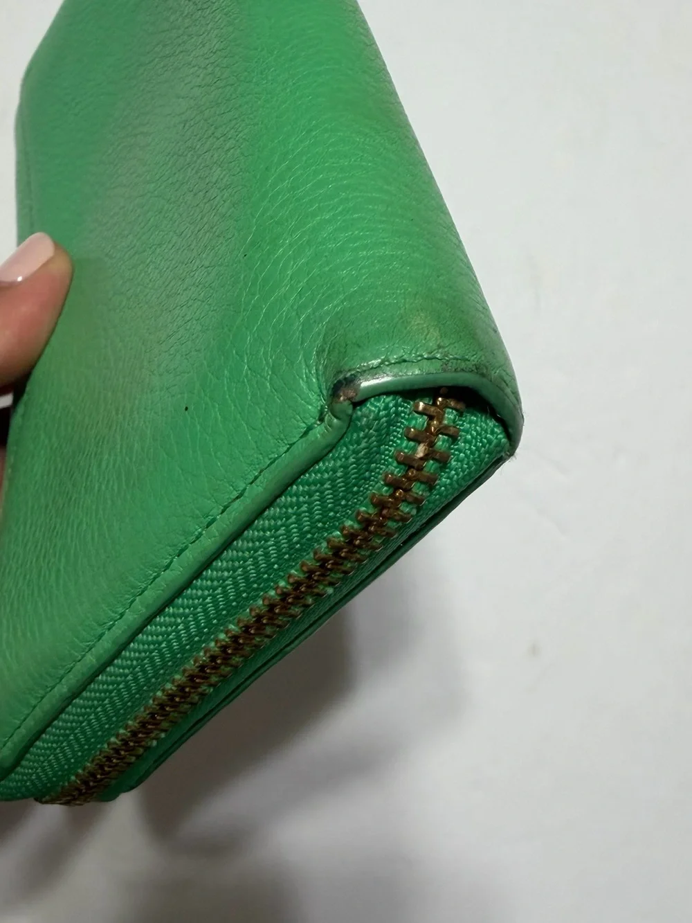 Kate Spade Green Leather Zip Wallet